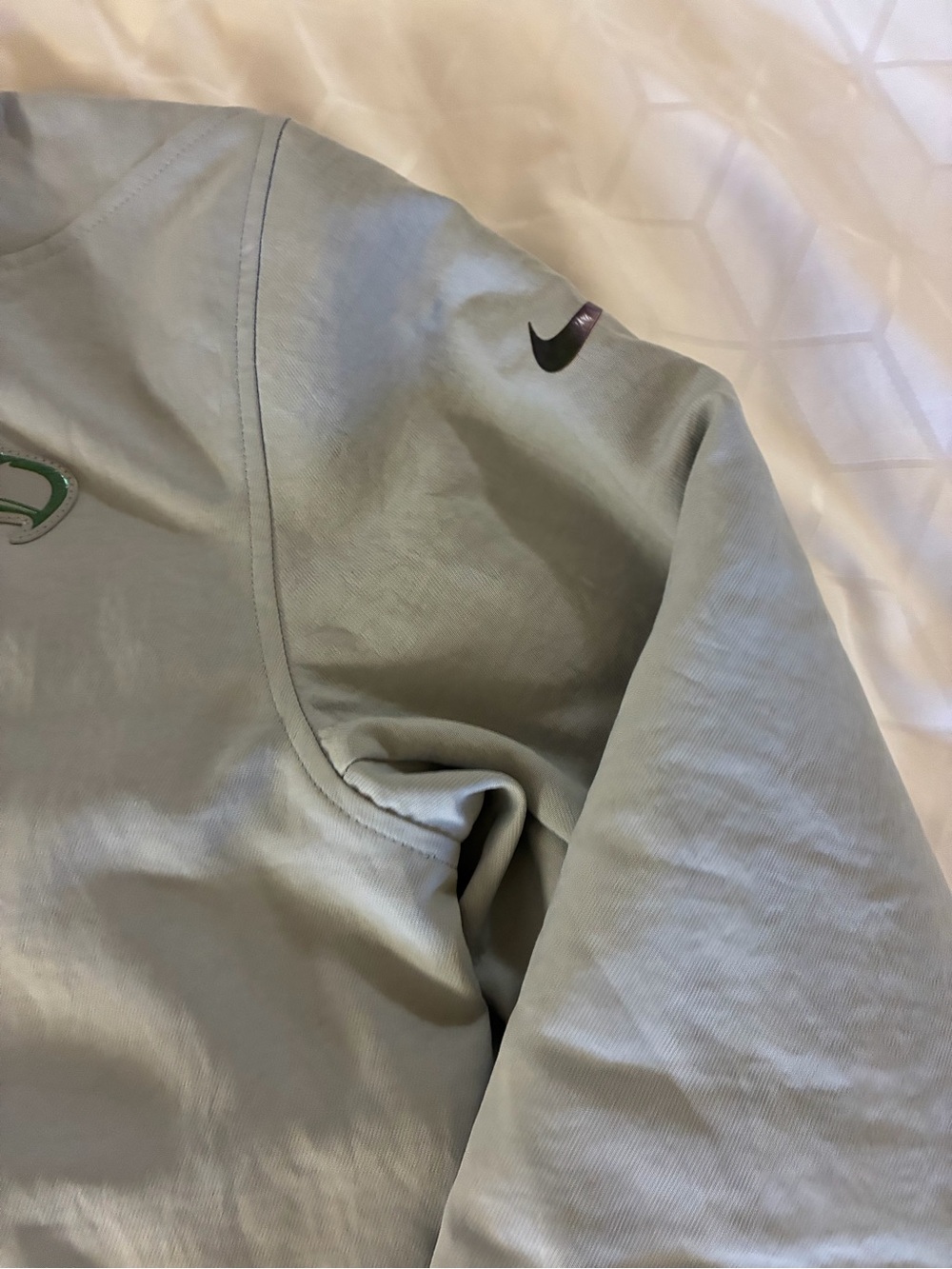 Seattle Seahawks Men’s Nike Wolf Gray Rivalry Bomber Jacket Retails $145 - Picture 4 of 16